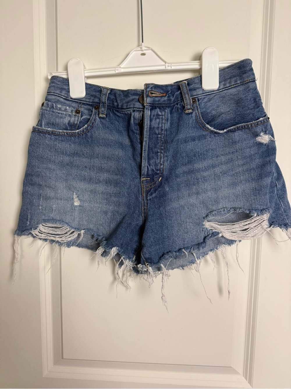 We The Free Medium Blue Distressed Frayed Denim Shorts